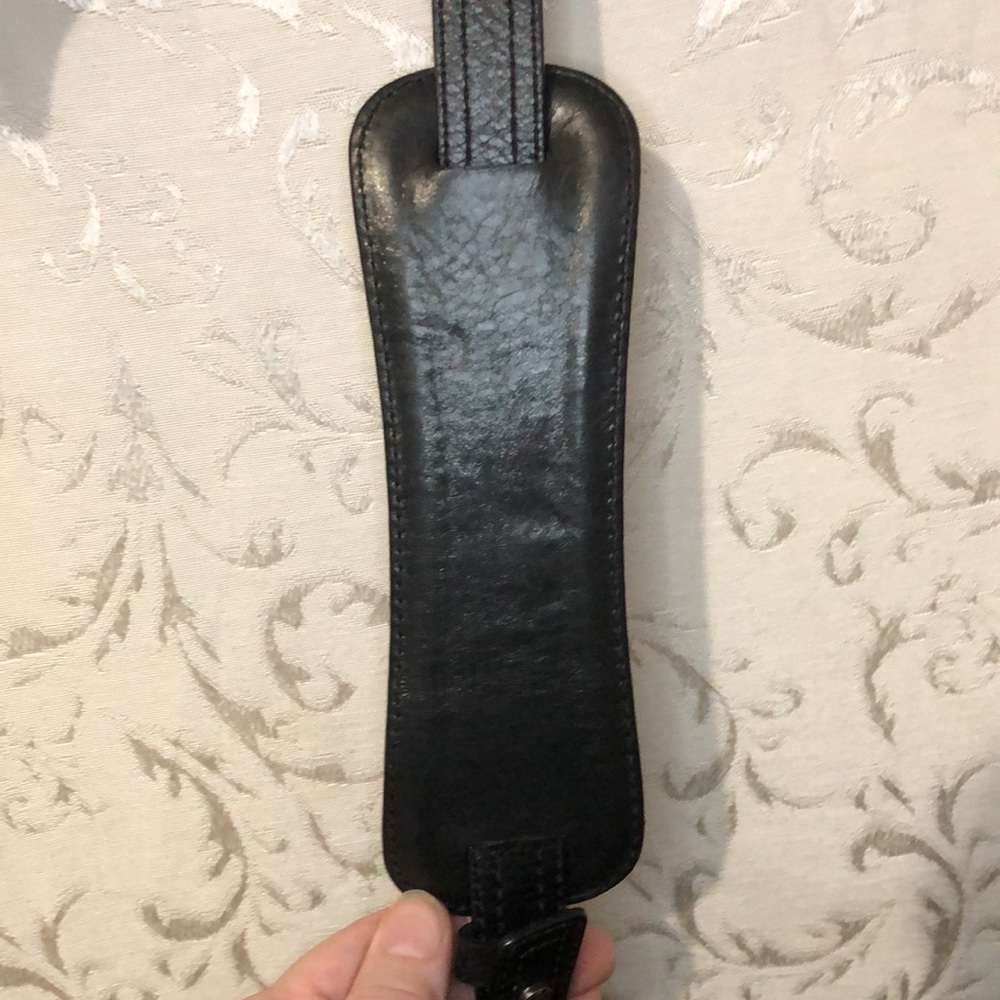 Francesco Baisia Leather Shoulder Bag.  Like new. Includes branded dust bag. - Picture 16 of 16